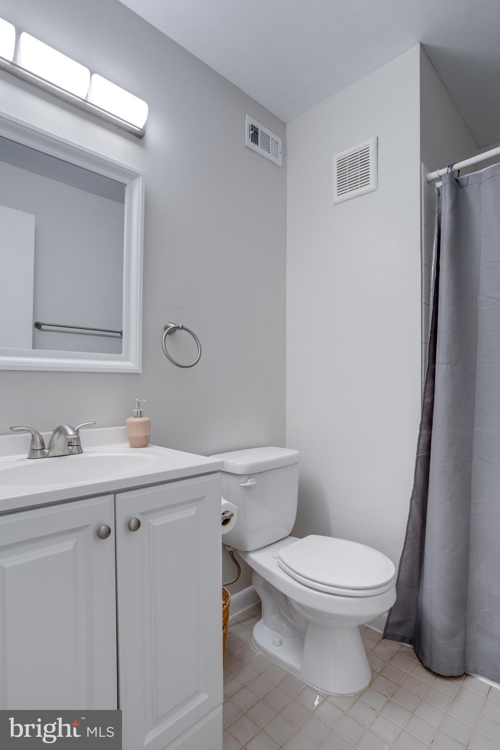 KEENE MILL WOODS - Residential Lease