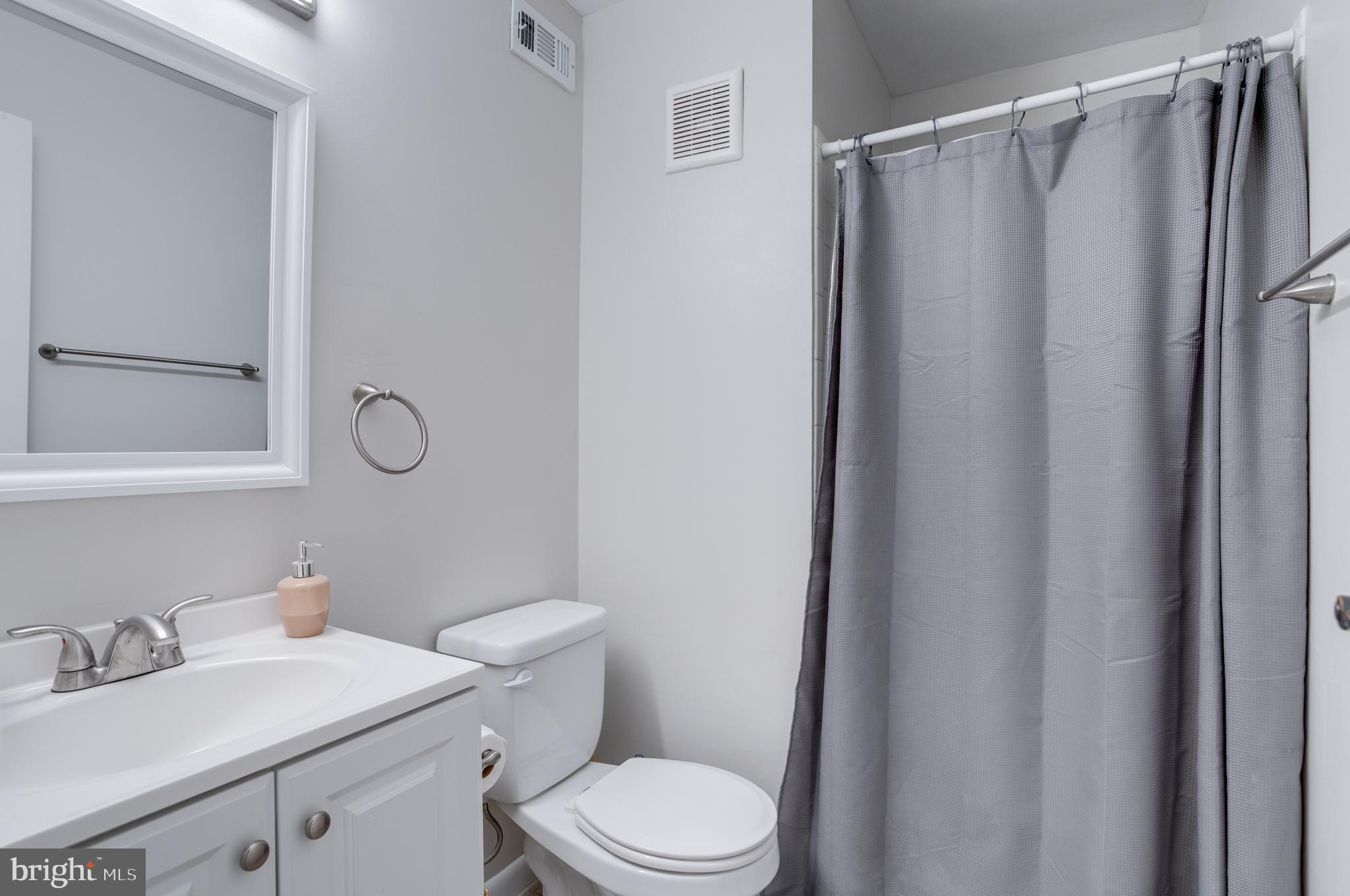 KEENE MILL WOODS - Residential Lease