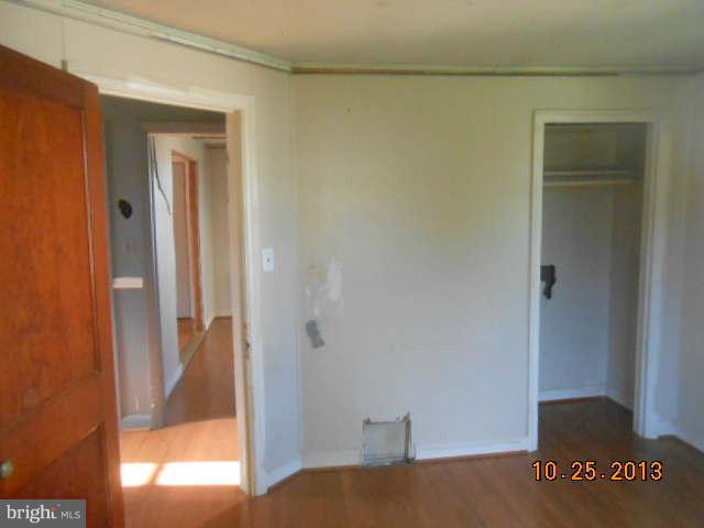 COLONIAL HOUSING - Residential