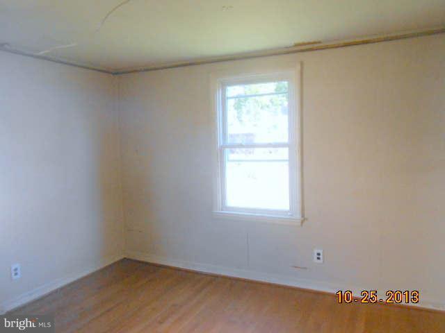 COLONIAL HOUSING - Residential