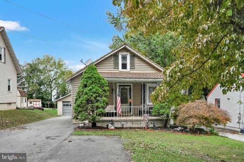 Homes For Sale - 261 W Poplar Street<br/> Berks County, FLEETWOOD, PA 19522