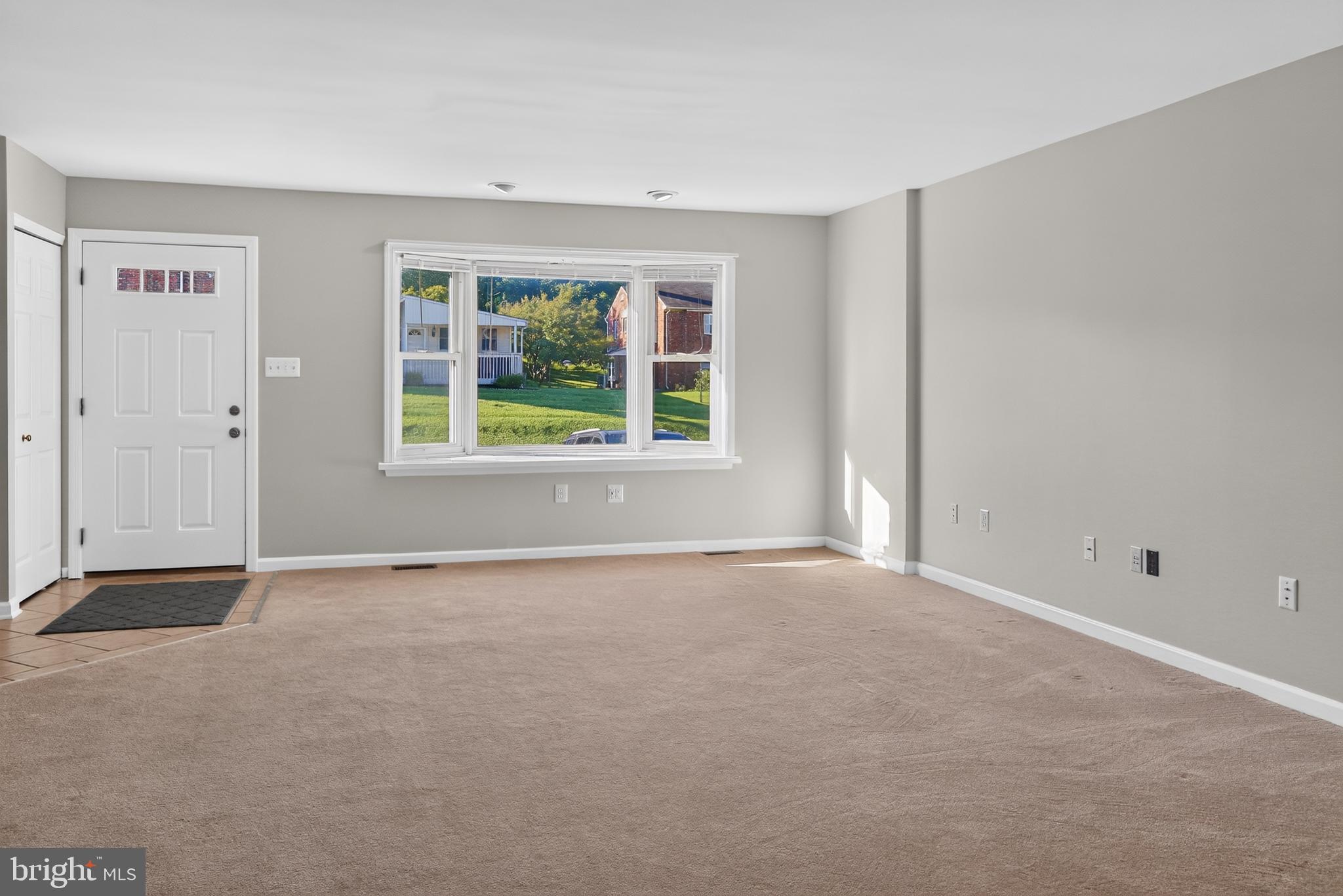 562 SUSAN DRIVE