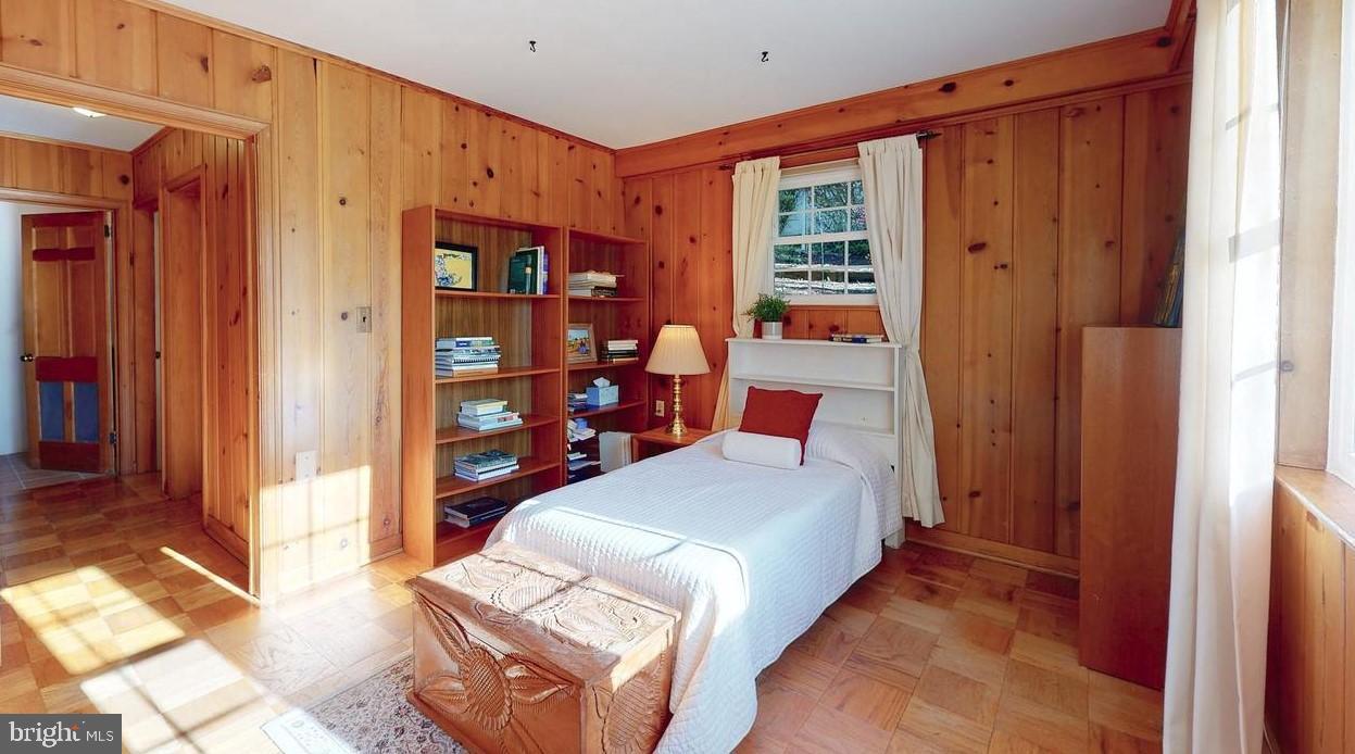 COLUMBIA PINES - Residential