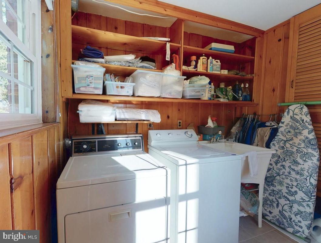 COLUMBIA PINES - Residential