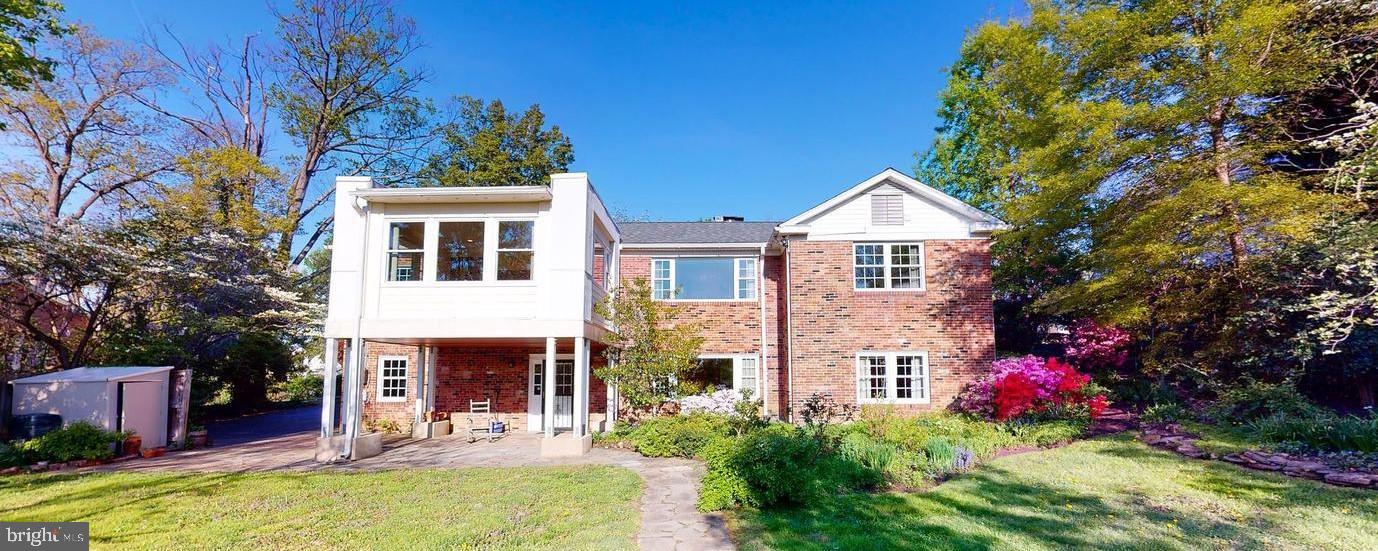 COLUMBIA PINES - Residential