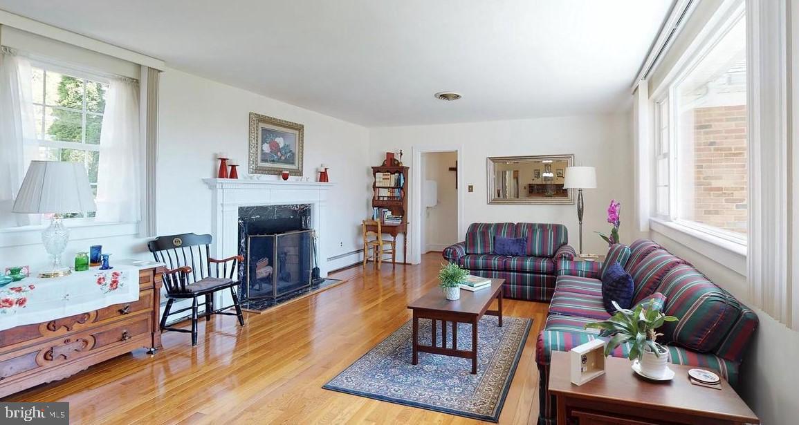 COLUMBIA PINES - Residential