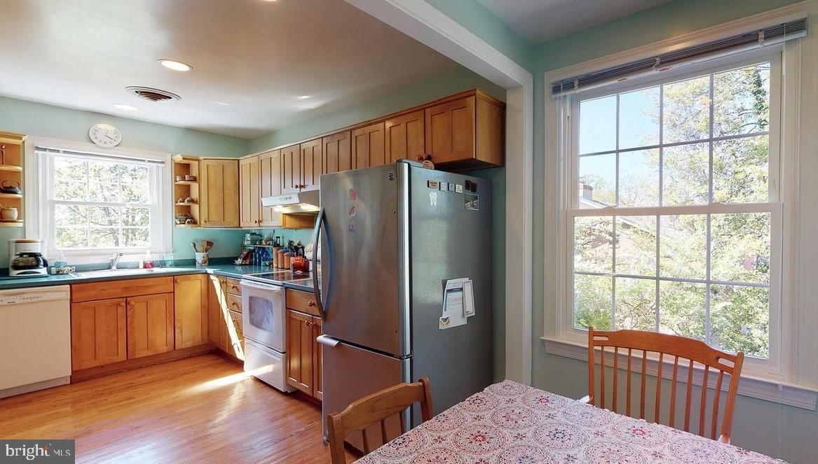 COLUMBIA PINES - Residential