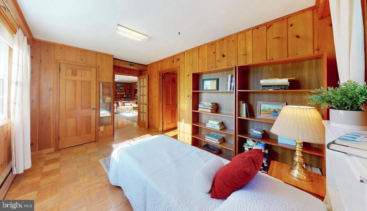 COLUMBIA PINES - Residential