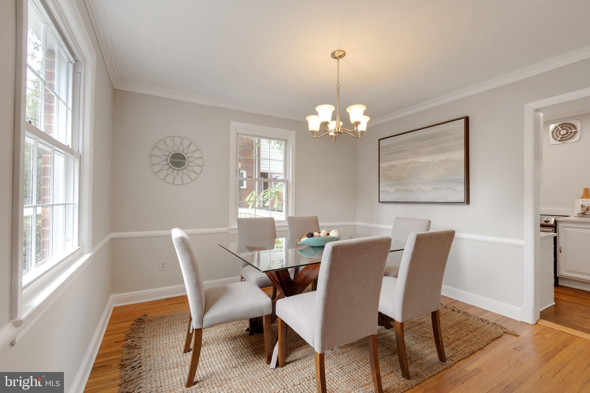 GLENVIEW - Residential