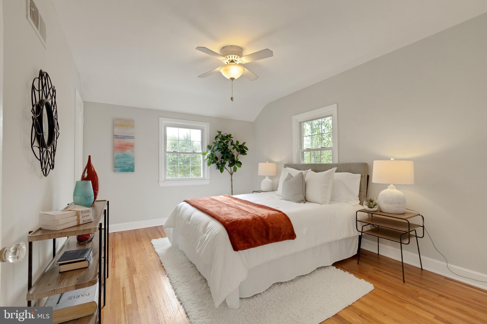 GLENVIEW - Residential