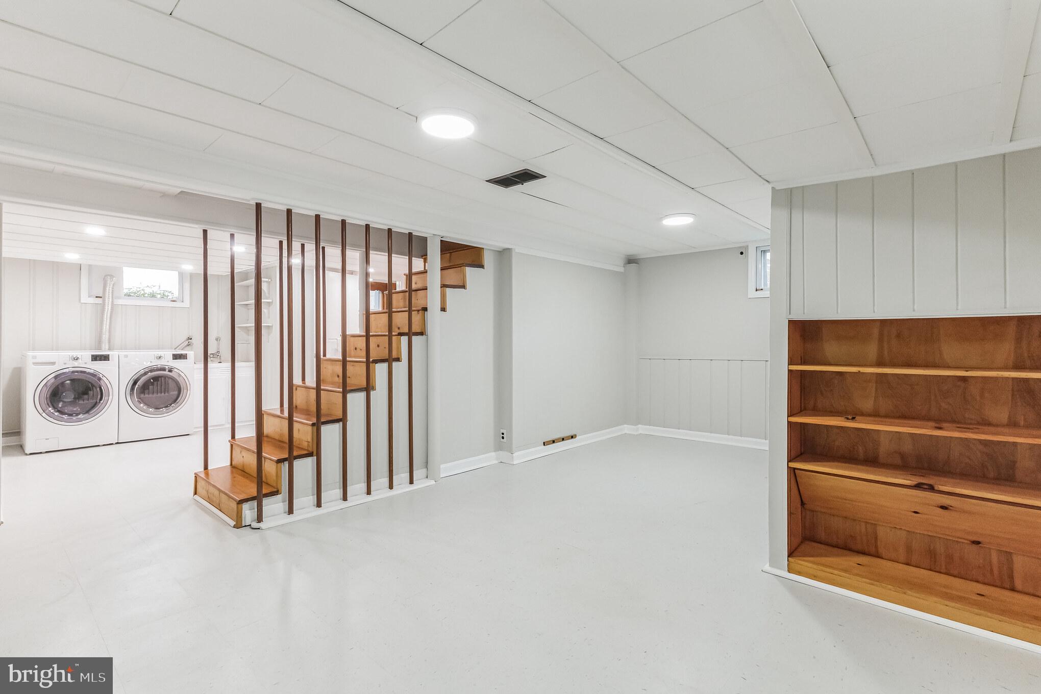 GLENVIEW - Residential