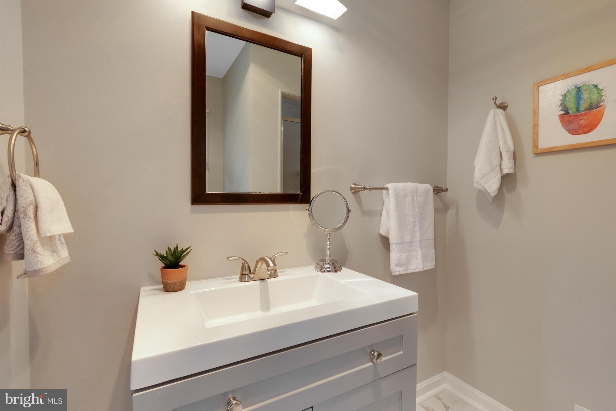 GLENVIEW - Residential