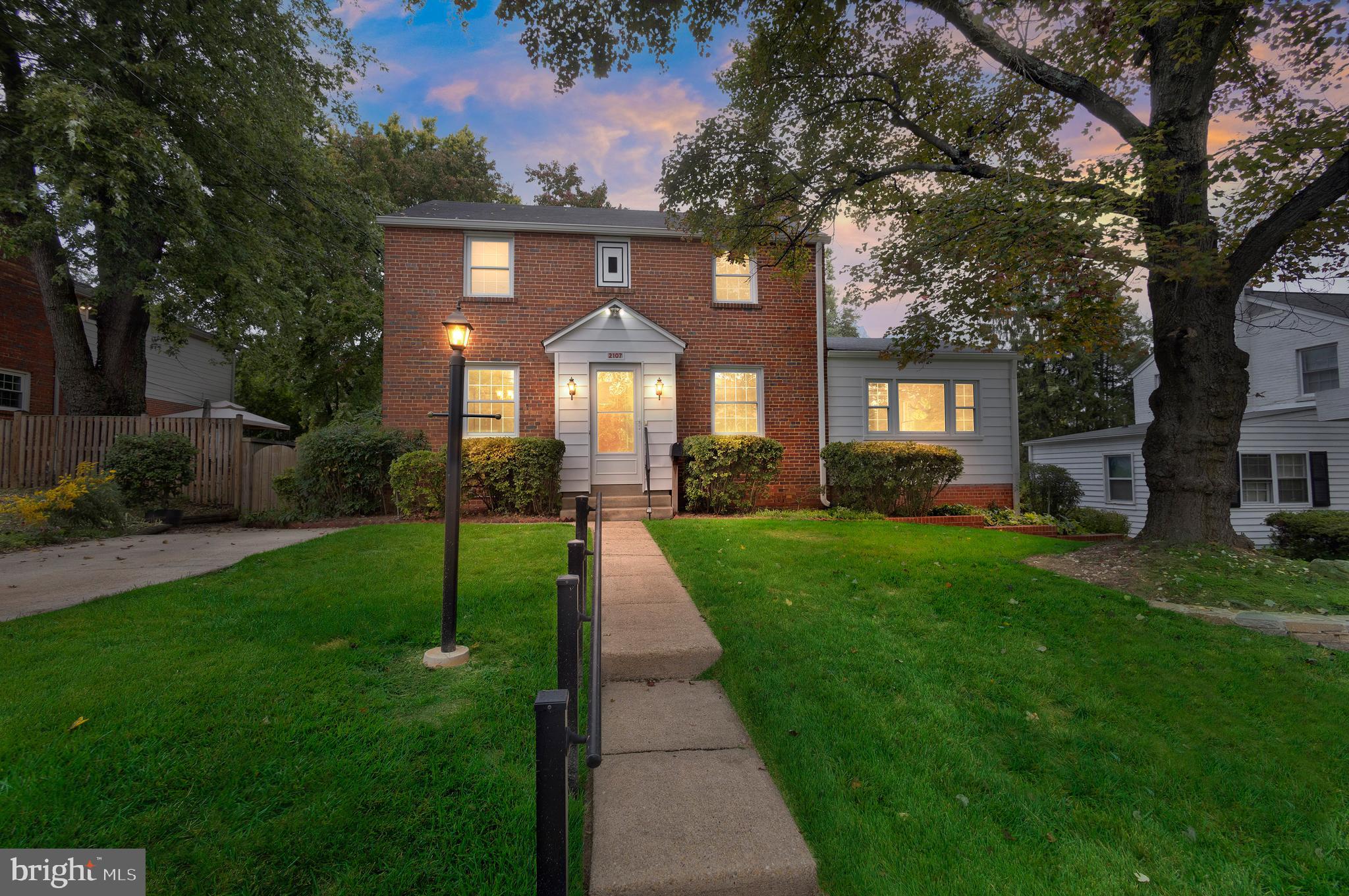 GLENVIEW - Residential