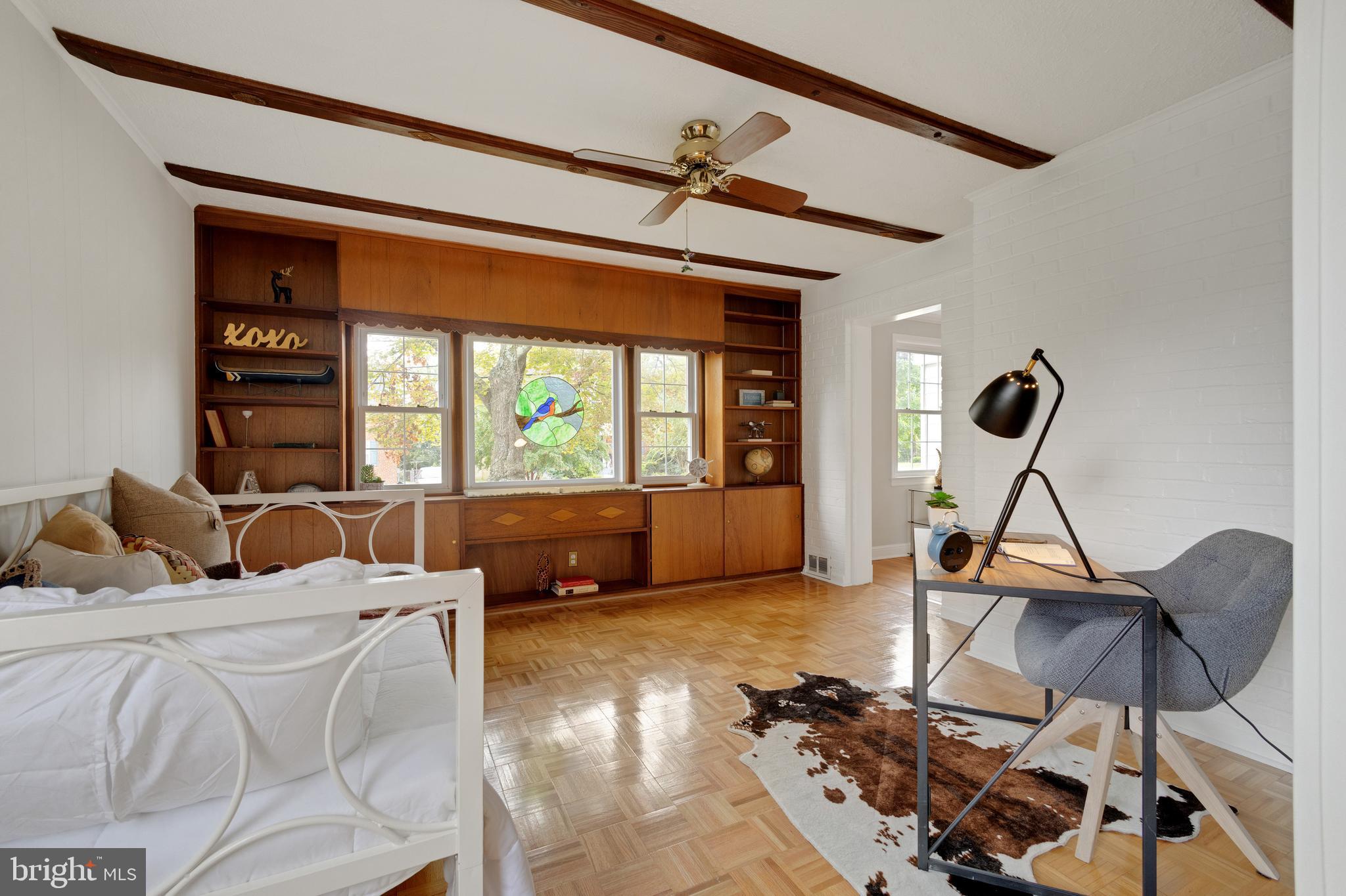 GLENVIEW - Residential