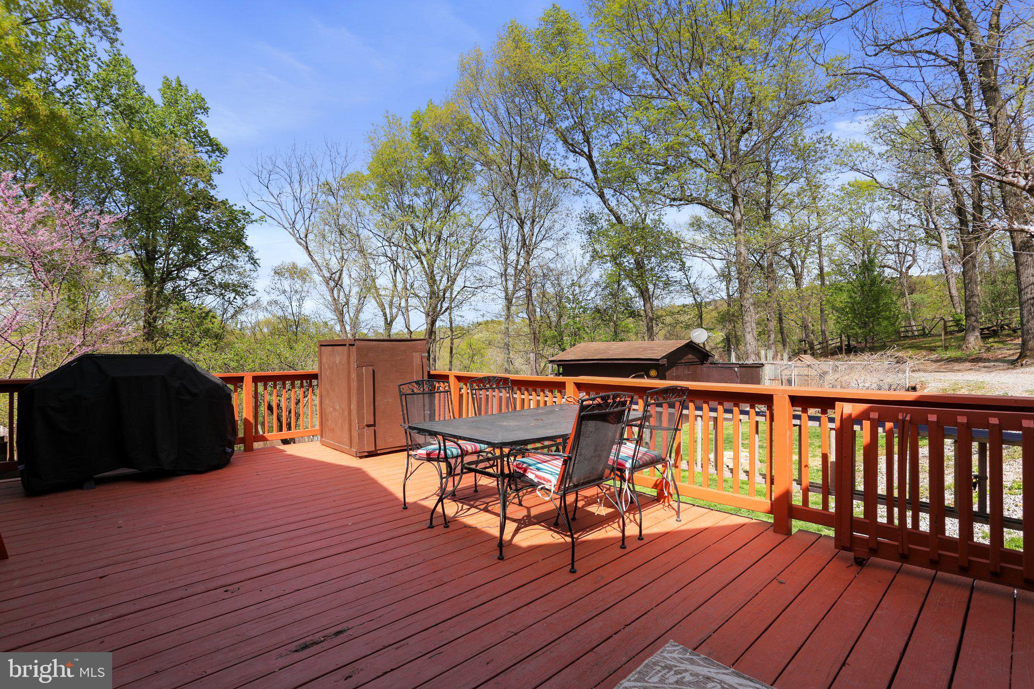 KEYES FERRY ACRES - Residential