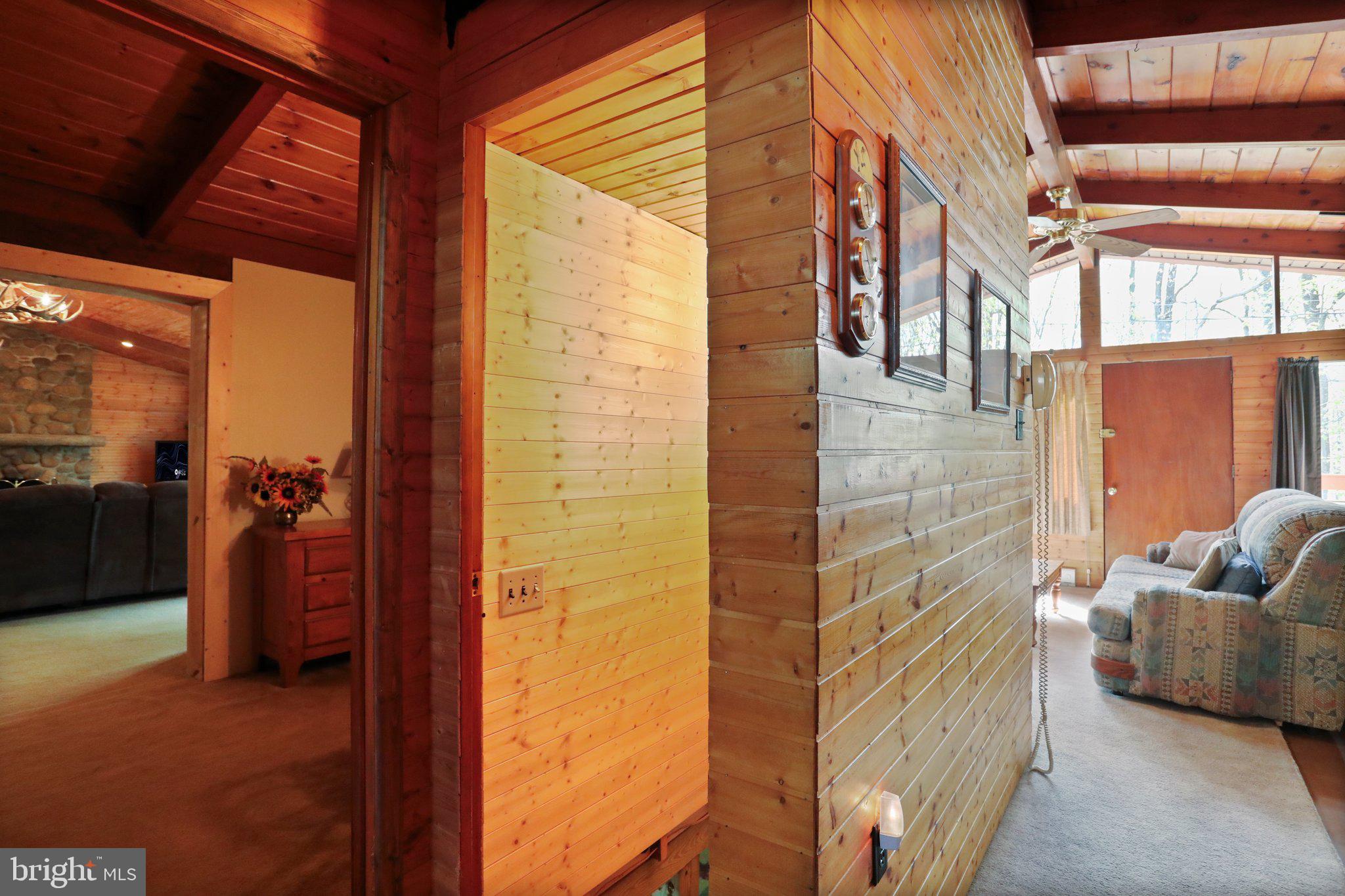 KEYES FERRY ACRES - Residential