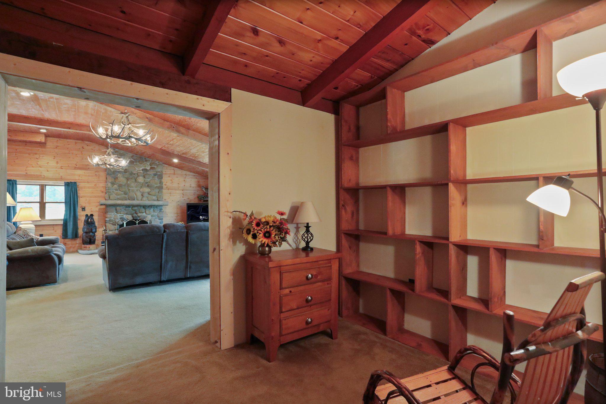 KEYES FERRY ACRES - Residential