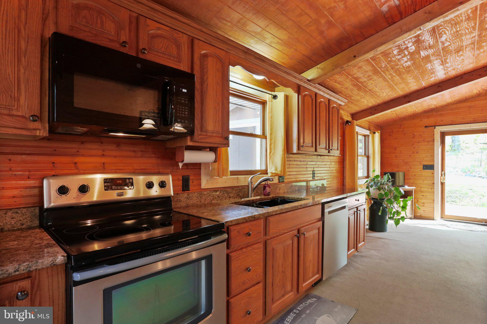 KEYES FERRY ACRES - Residential