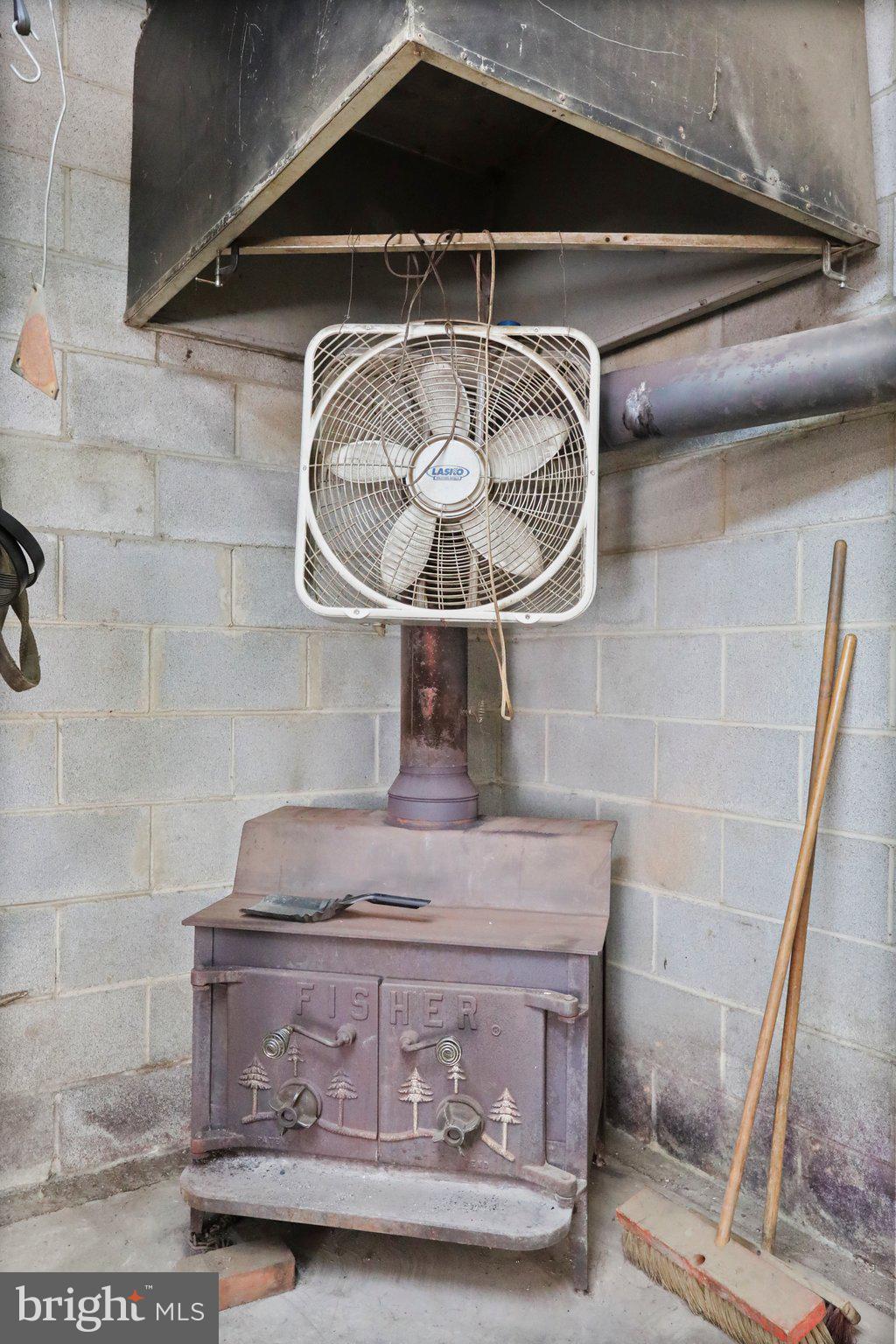 KEYES FERRY ACRES - Residential