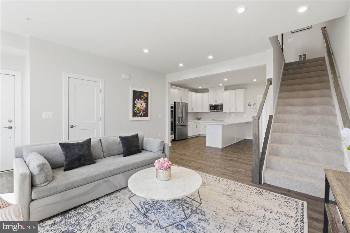 ASHBROOK PLACE - Residential