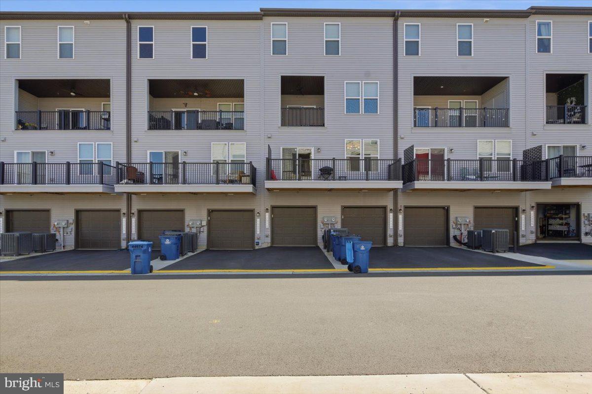 ASHBROOK PLACE - Residential