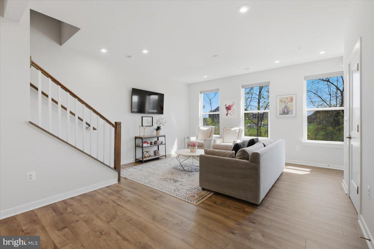 ASHBROOK PLACE - Residential