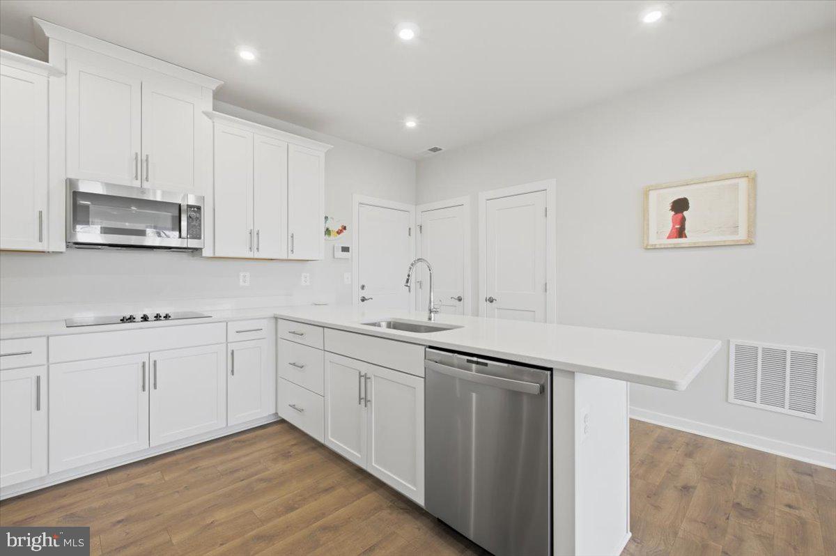 ASHBROOK PLACE - Residential