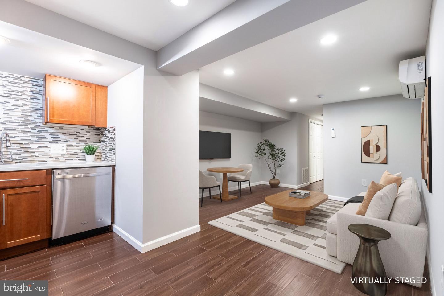 82 Q STREET 84B NW 84B