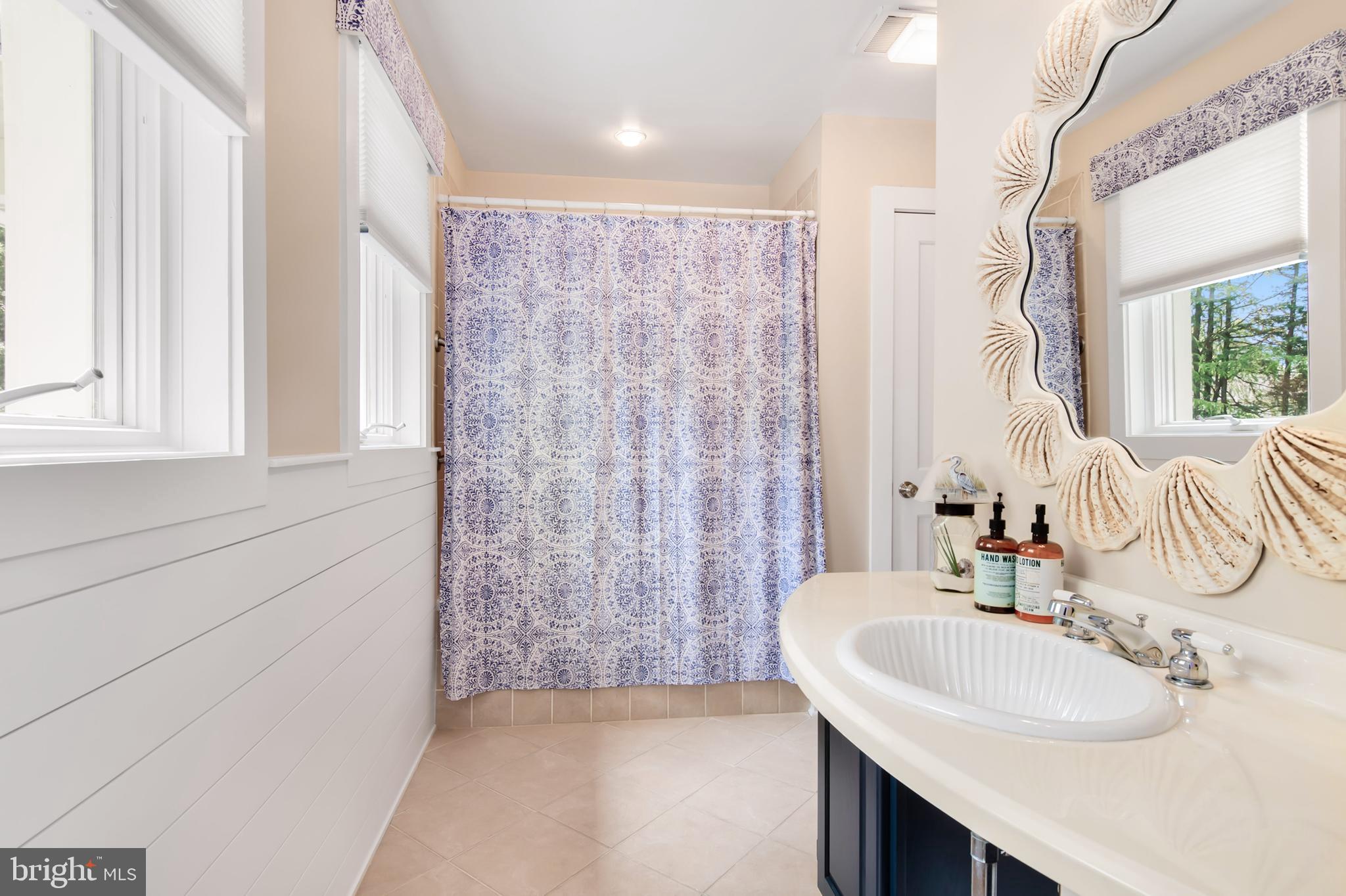 RIO VISTA - Residential