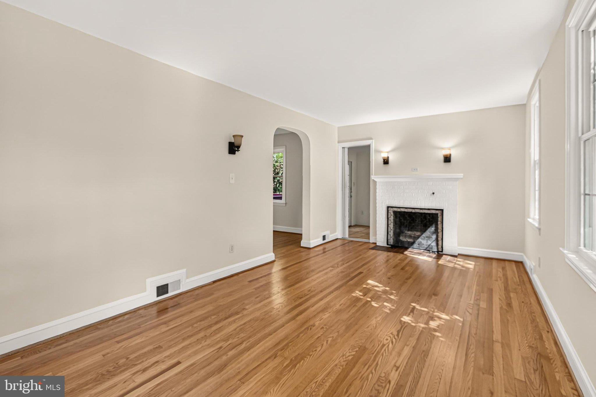 204 S ABINGDON STREET