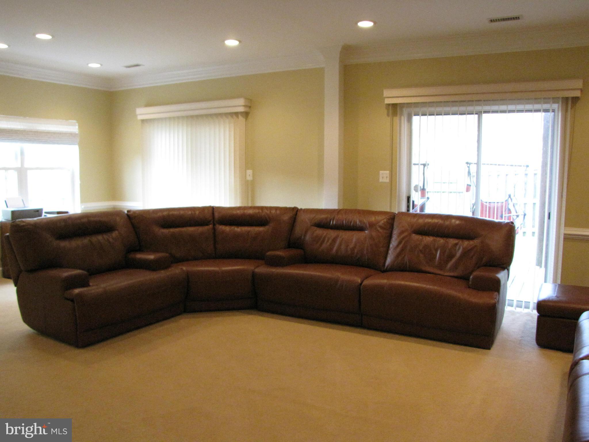 GREENS AT FAIR LAKES - Residential