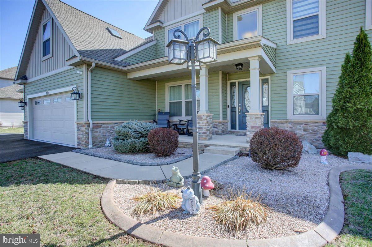 GRAND POINT CROSSING - Residential