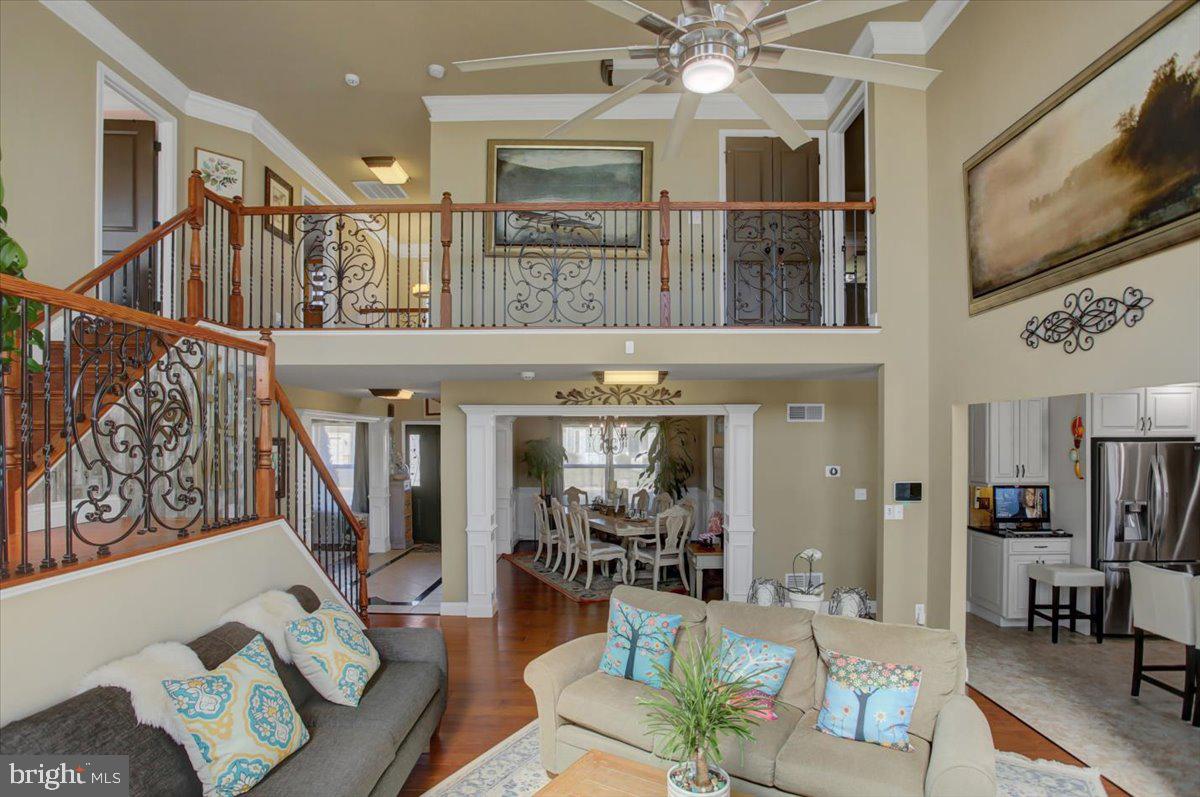 GRAND POINT CROSSING - Residential