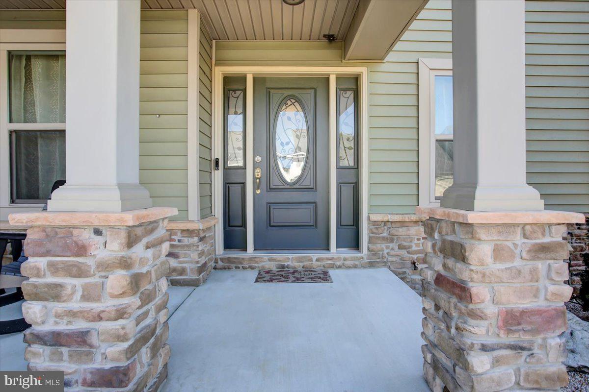 GRAND POINT CROSSING - Residential