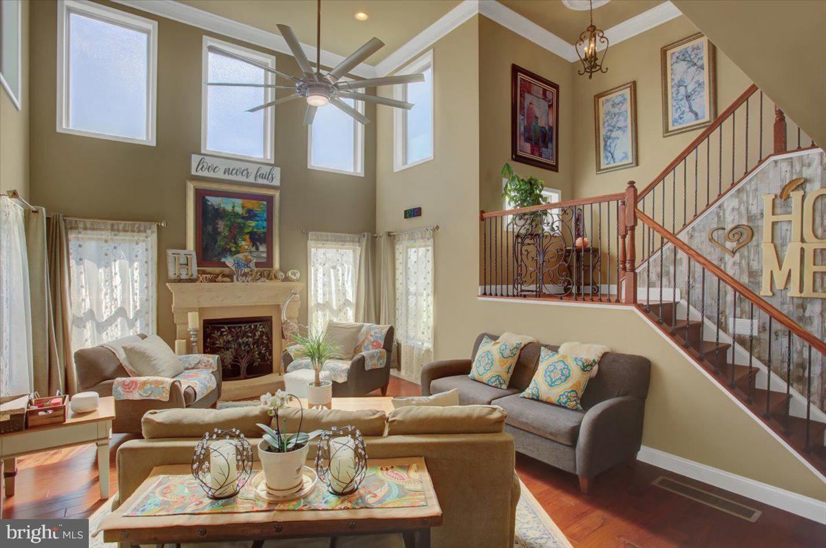 GRAND POINT CROSSING - Residential