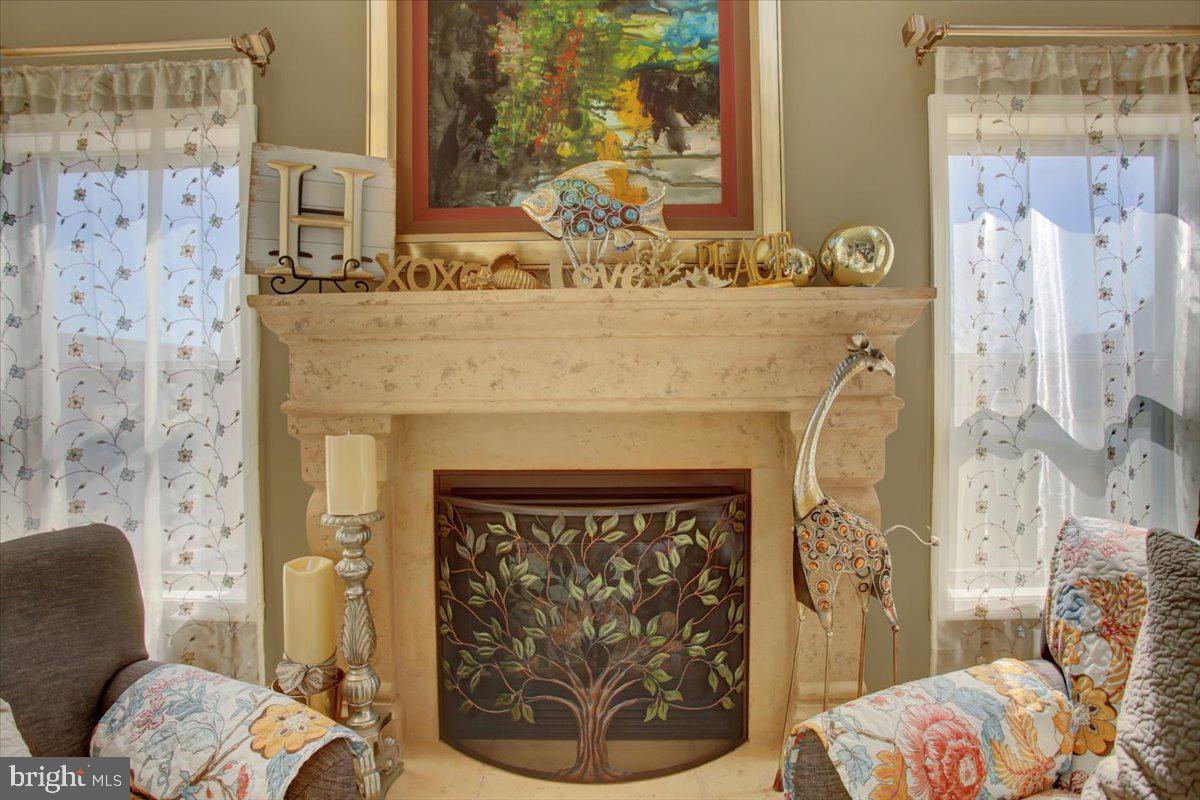 GRAND POINT CROSSING - Residential