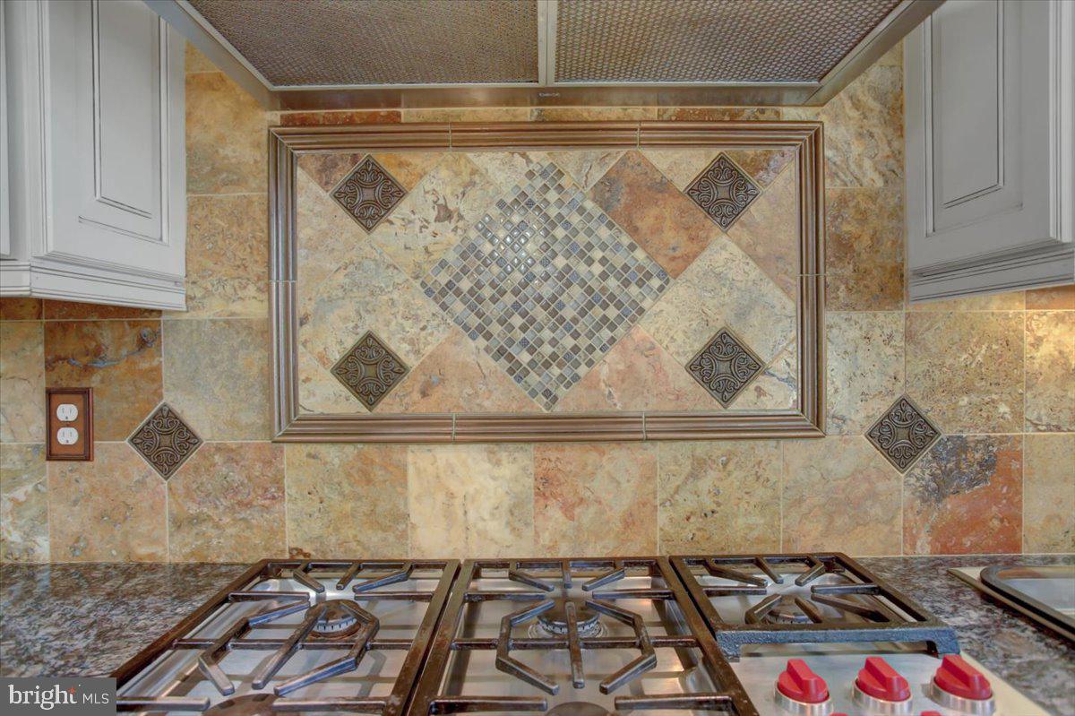 GRAND POINT CROSSING - Residential