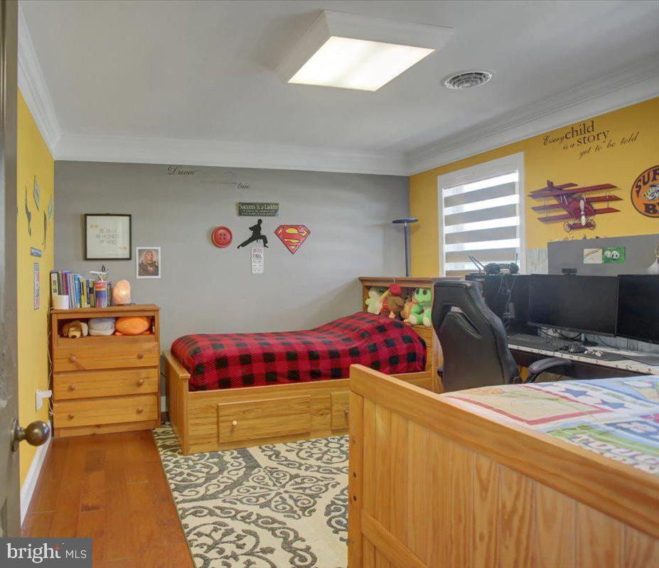 GRAND POINT CROSSING - Residential