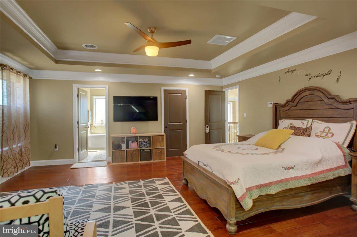 GRAND POINT CROSSING - Residential