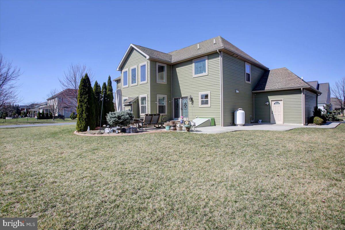 GRAND POINT CROSSING - Residential