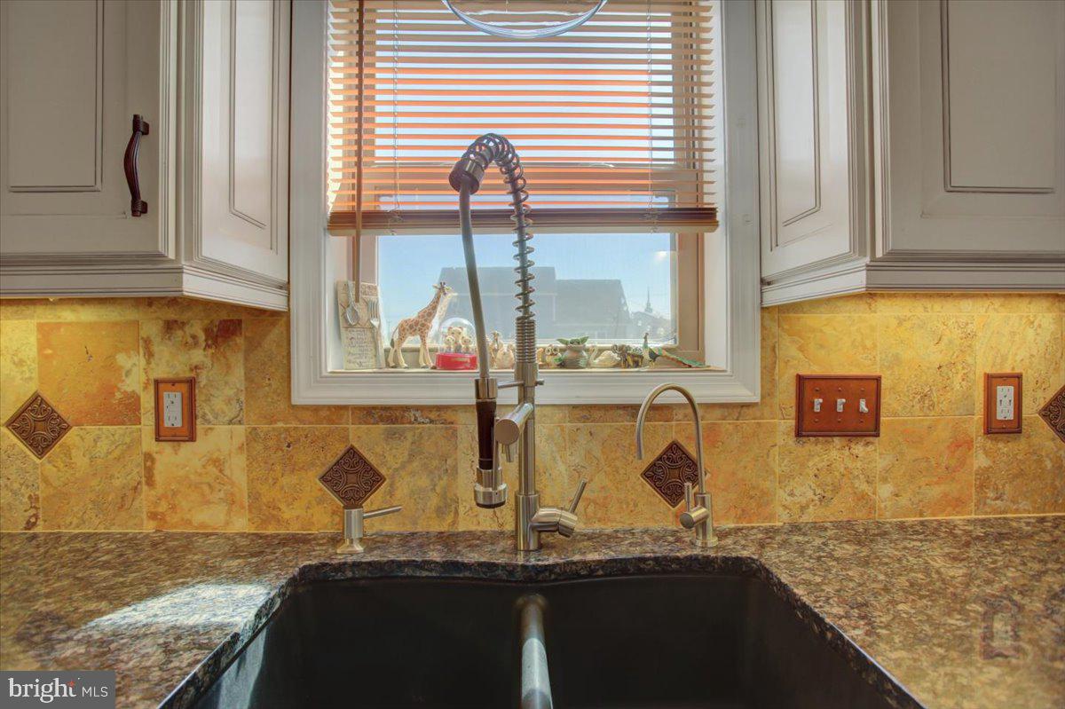 GRAND POINT CROSSING - Residential