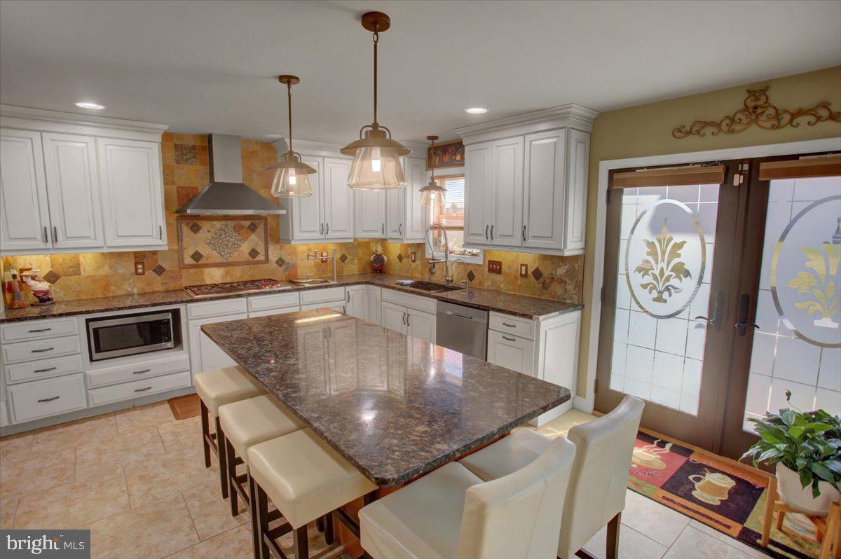 GRAND POINT CROSSING - Residential