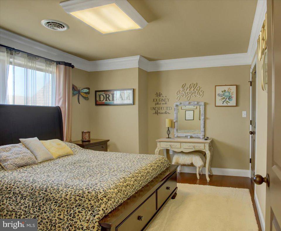 GRAND POINT CROSSING - Residential