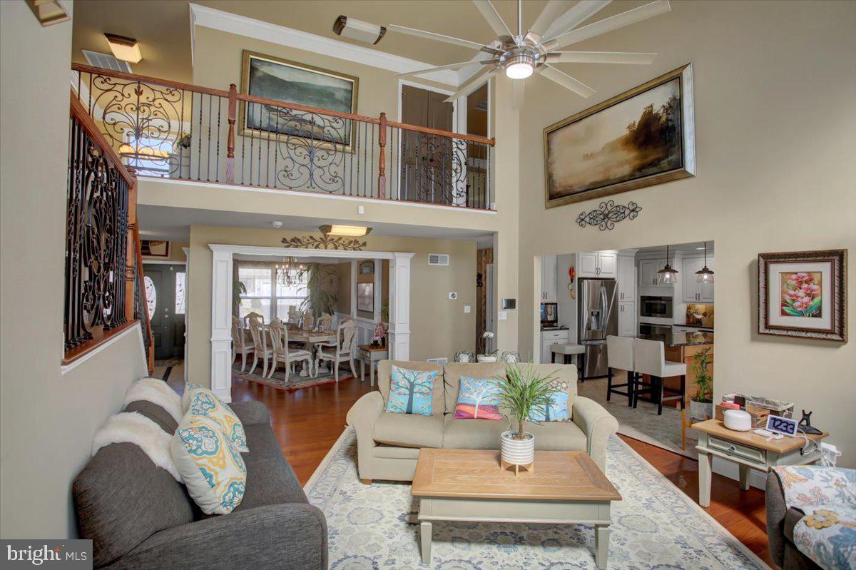 GRAND POINT CROSSING - Residential