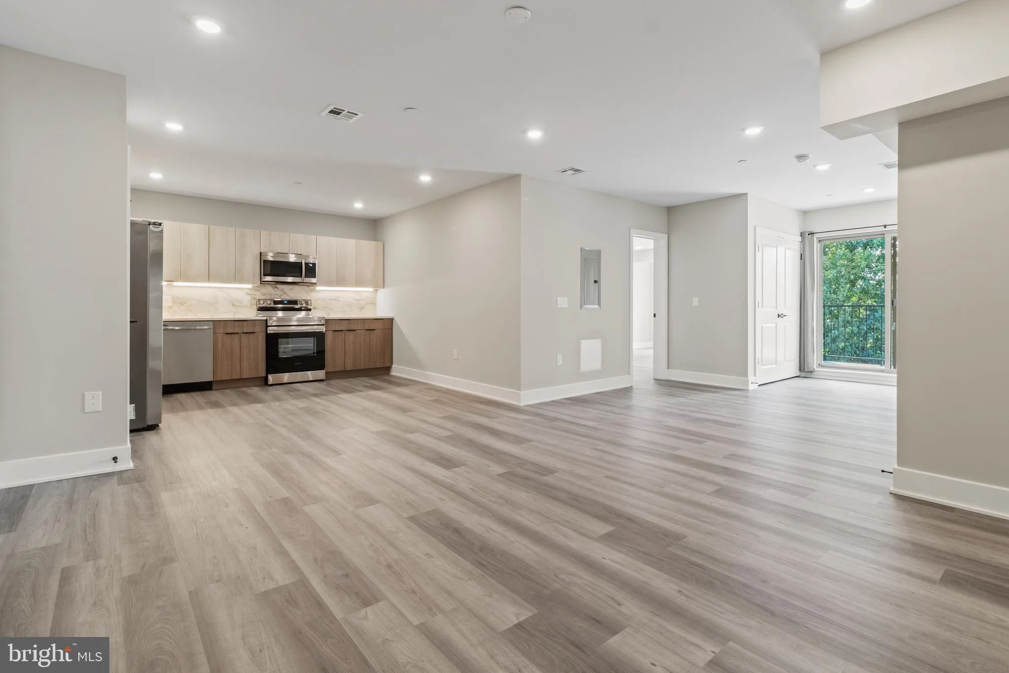 Philadelphia, Pennsylvania 19104, United States, 3 Bedrooms Bedrooms, ,3 BathroomsBathrooms,Residential,Active,89011