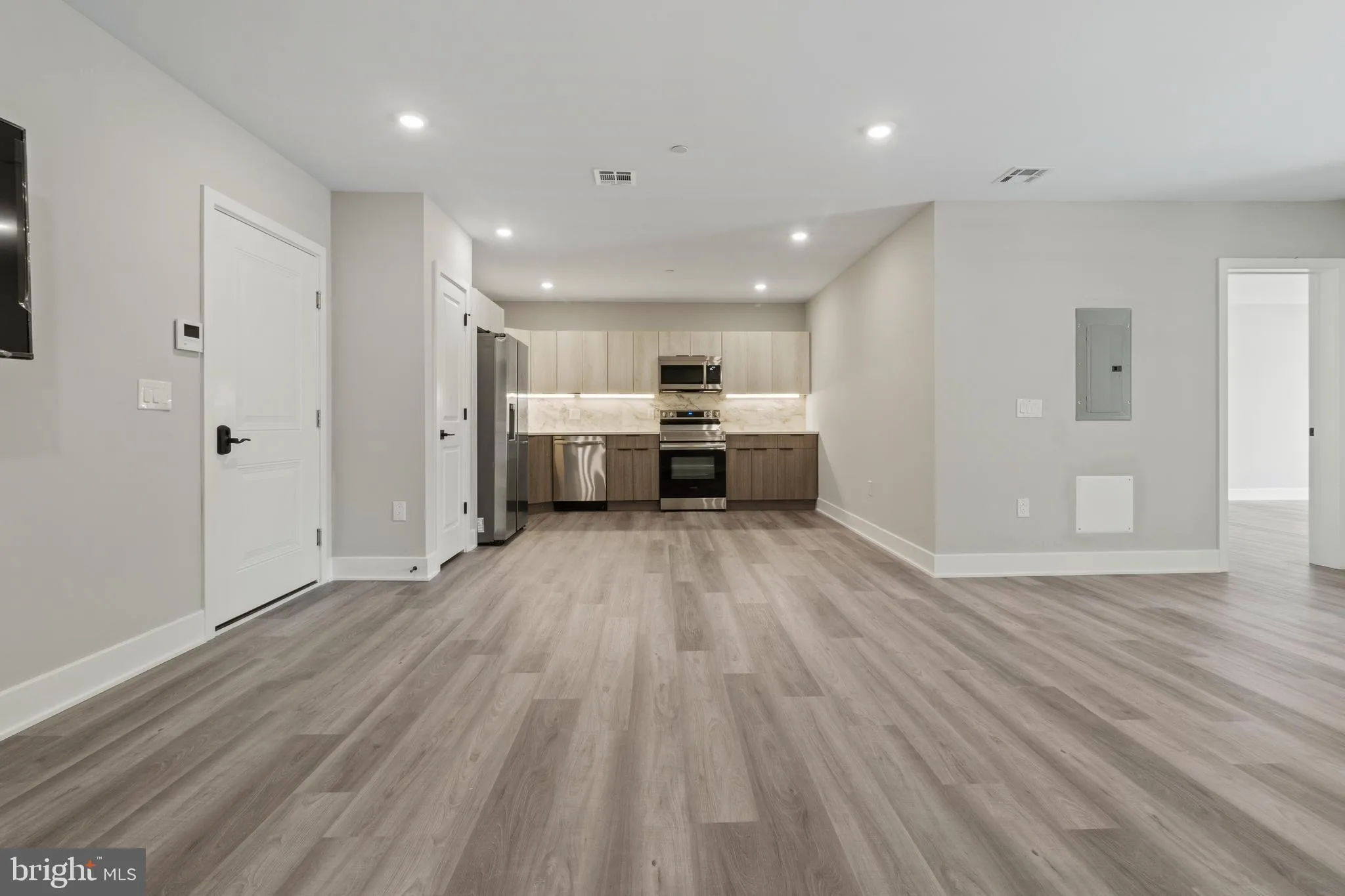 Philadelphia, Pennsylvania 19104, United States, 3 Bedrooms Bedrooms, ,3 BathroomsBathrooms,Residential,Active,89011