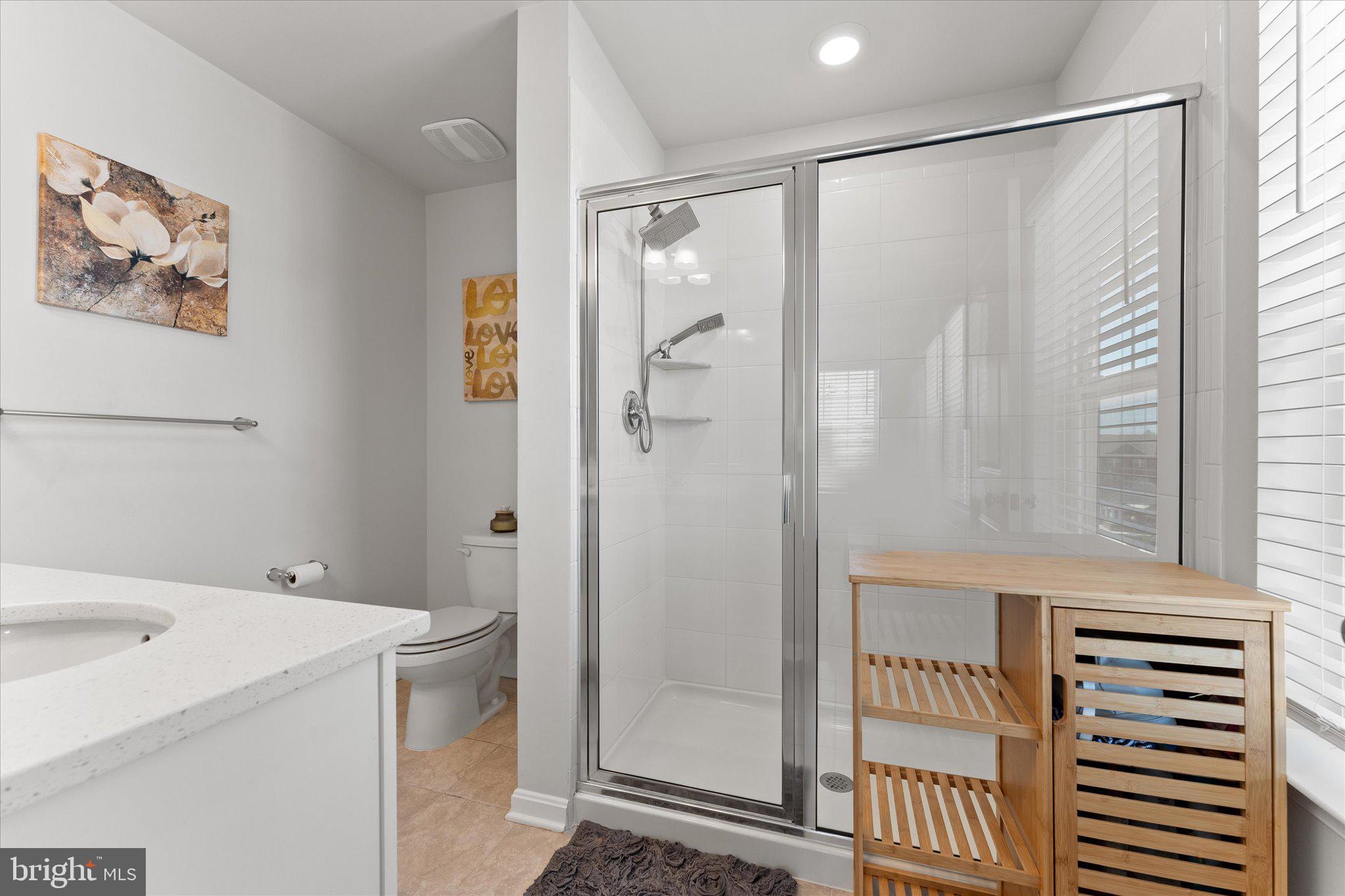 WOODMORE OVERLOOK - Residential Lease