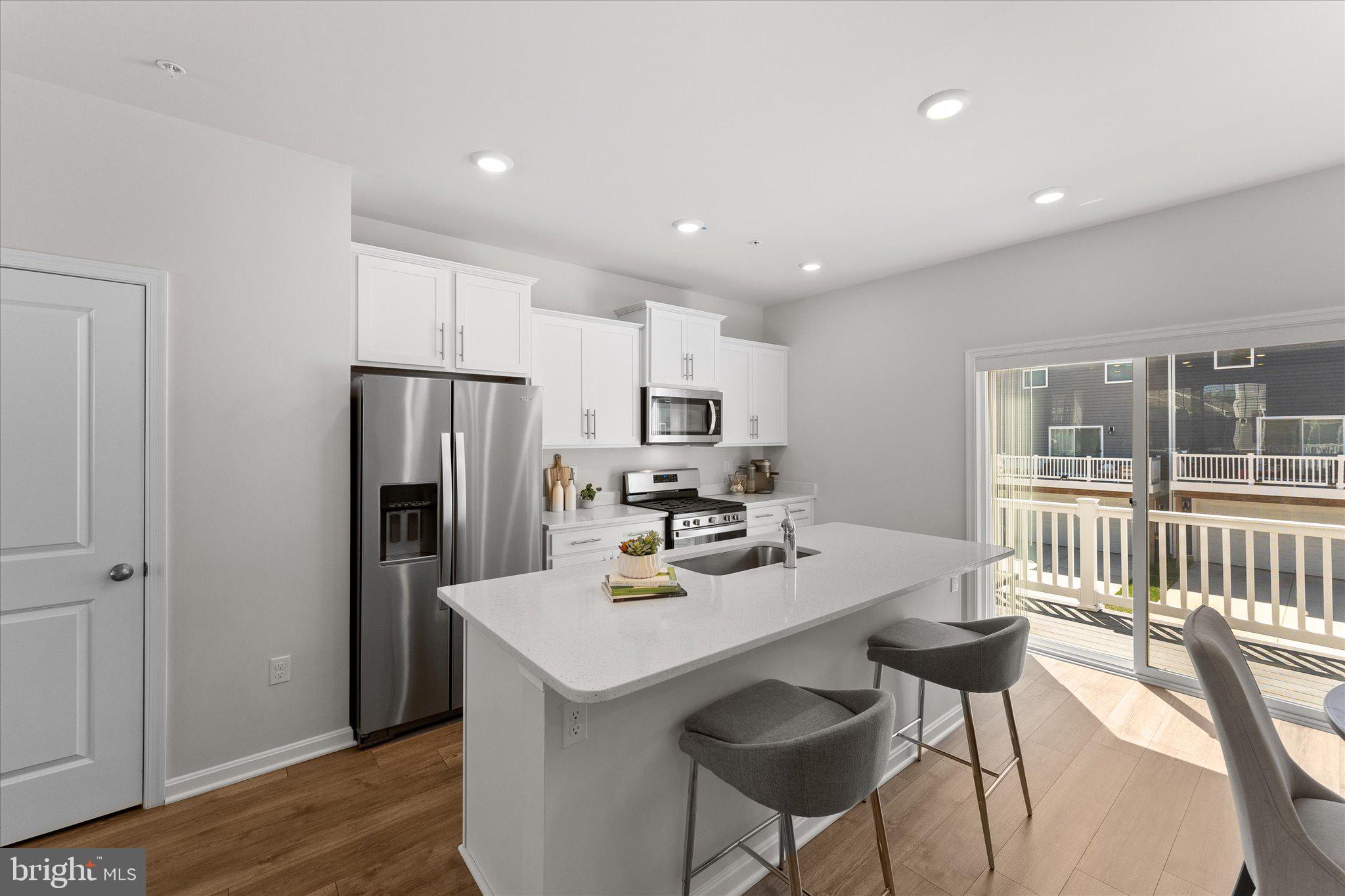 WOODMORE OVERLOOK - Residential Lease