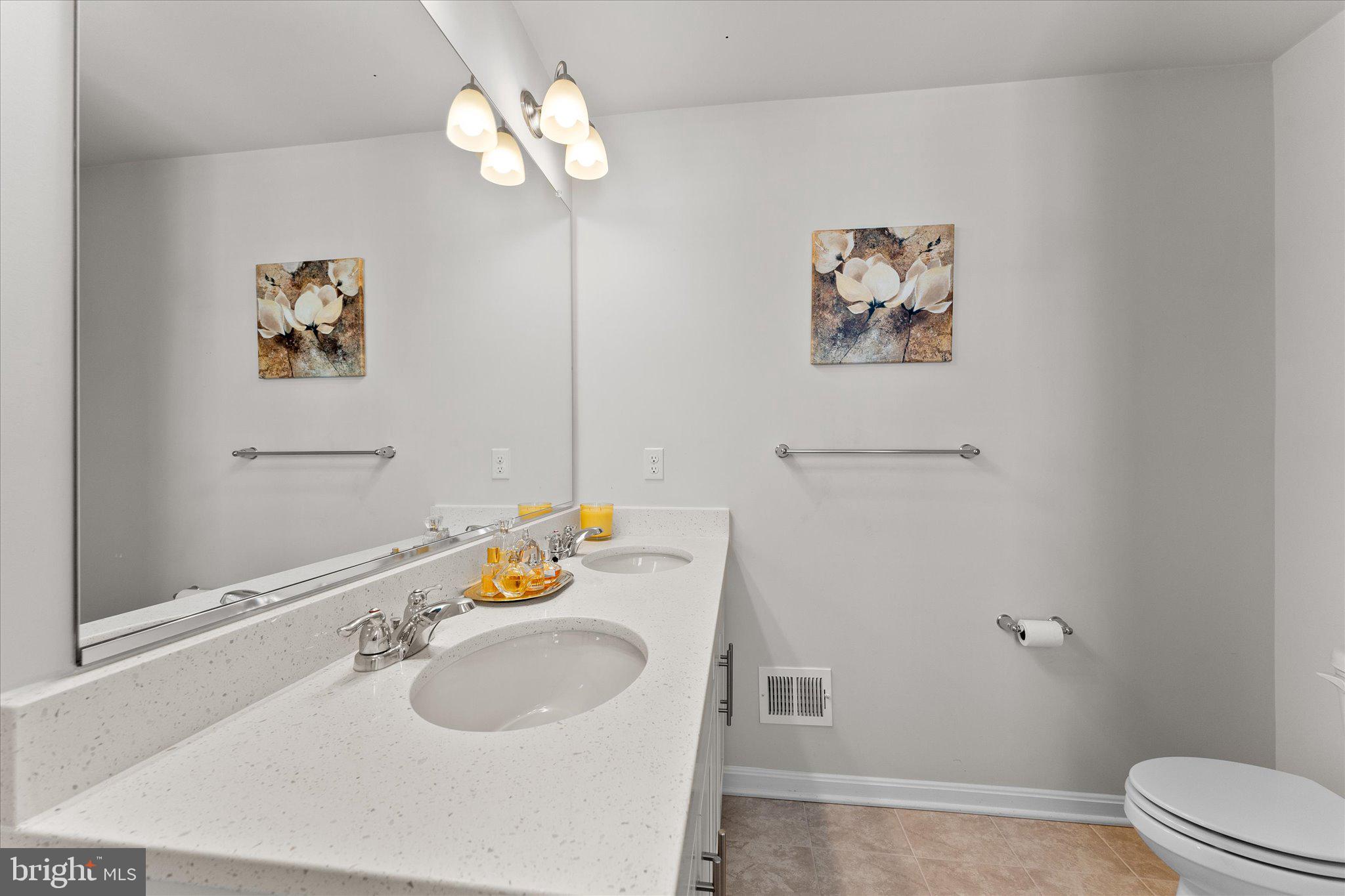 WOODMORE OVERLOOK - Residential Lease