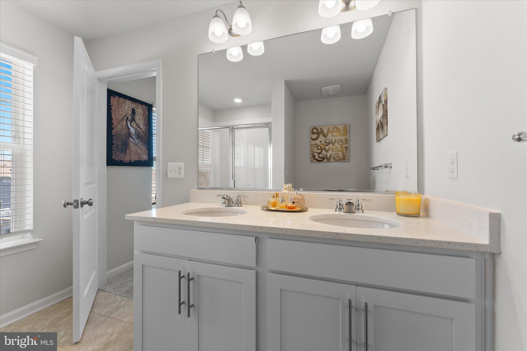 WOODMORE OVERLOOK - Residential Lease